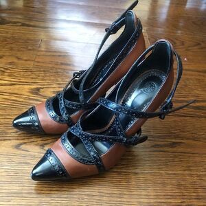 TORY BURCH Women’s Judith Honey Brown and Black Size 9M Stiletto Heels